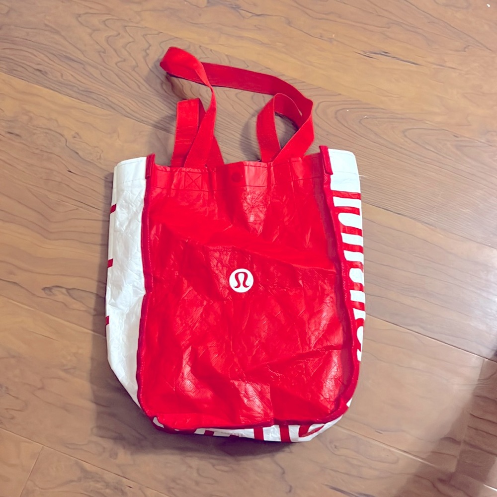 Red Lululemon bag used but not dirty
